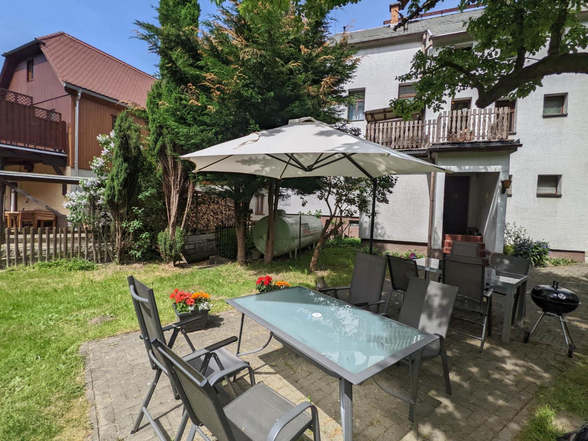 H2 - Urlaubsmagie - Garten, Pool, Terrasse, Grill Sebnitz Esterno foto