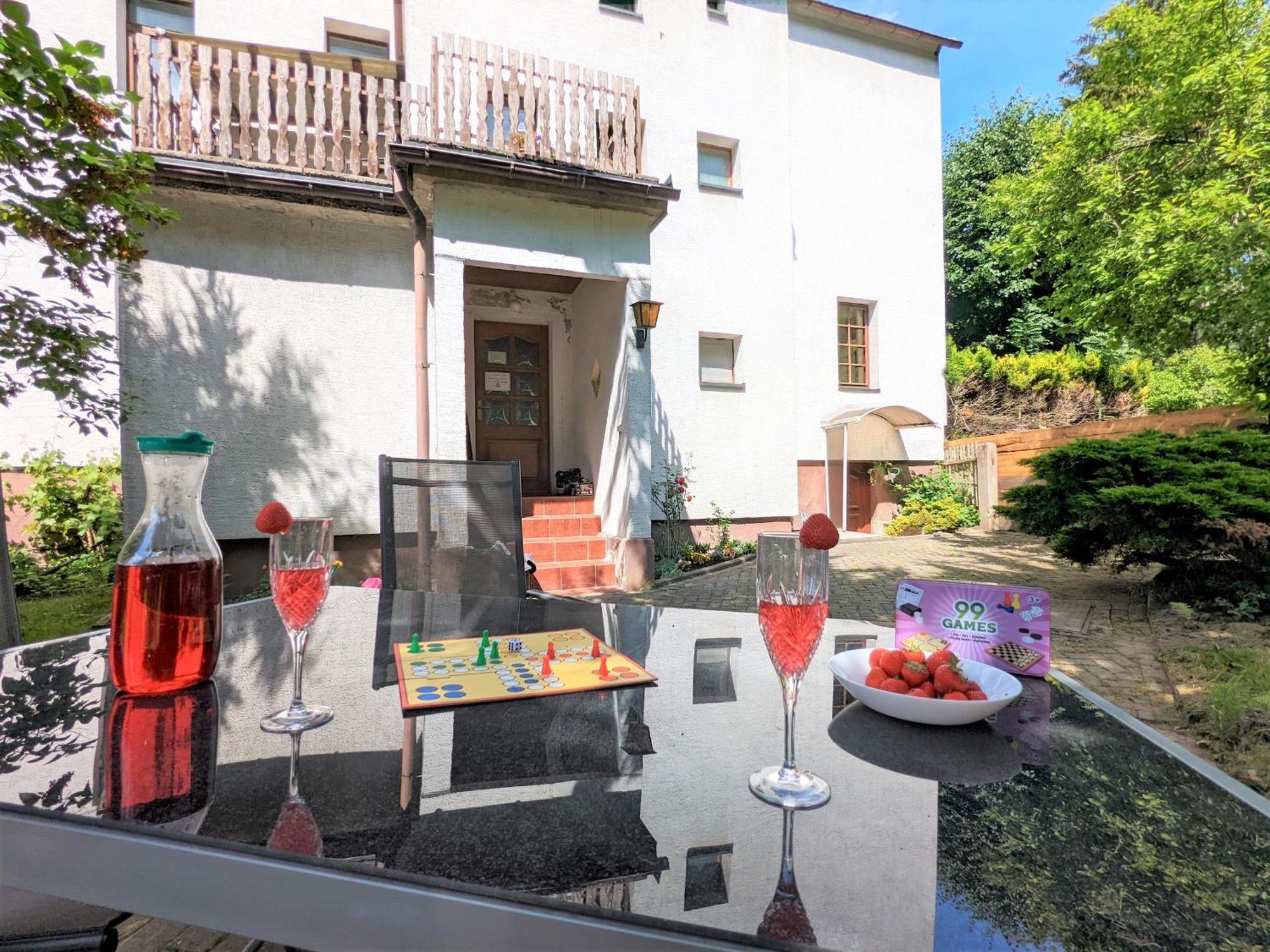 H2 - Urlaubsmagie - Garten, Pool, Terrasse, Grill Sebnitz Esterno foto
